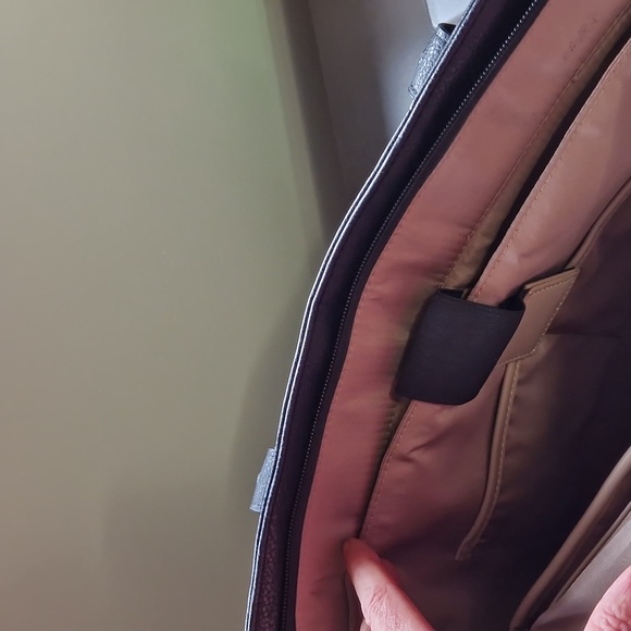 Black leather tote bag - Picture 4 of 10